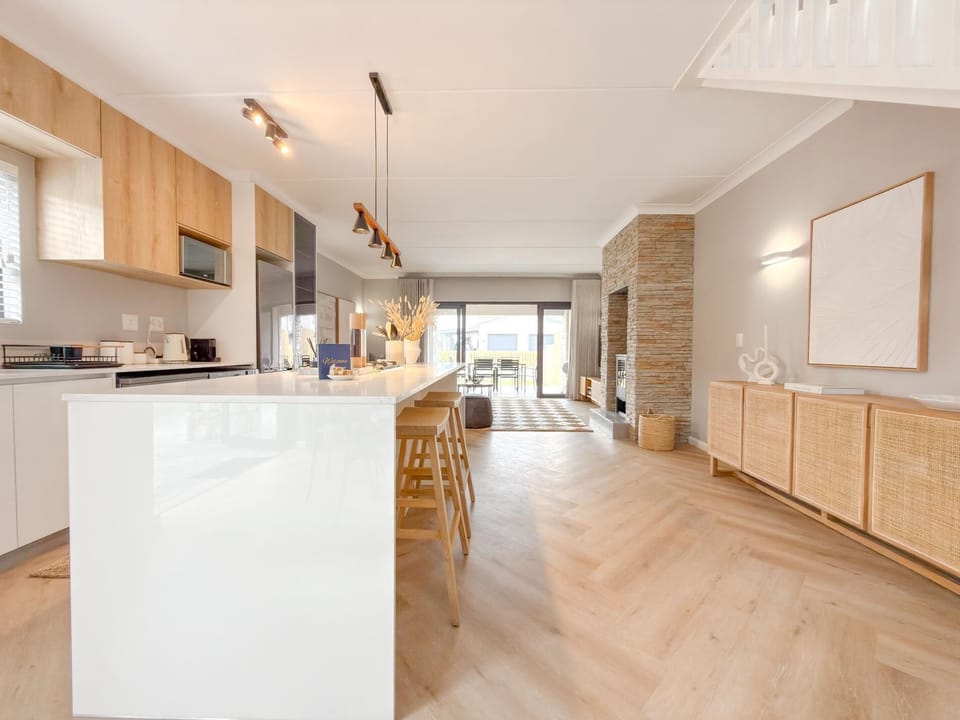 Stylish 3 Bedroom Townhouse in Secure Estate (35285)