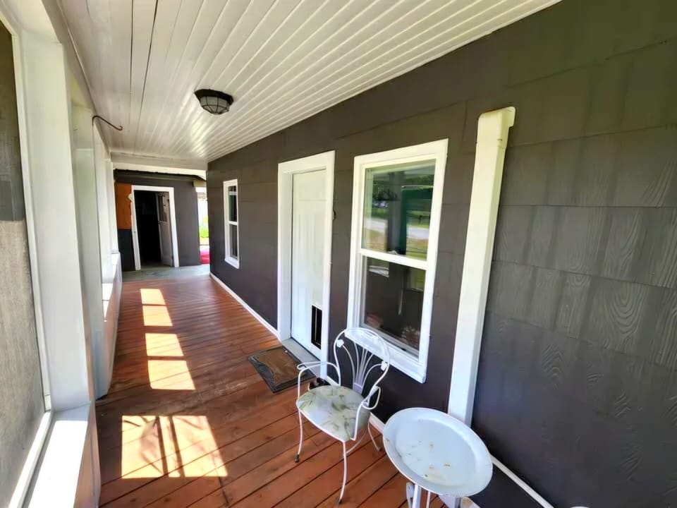 Sun porch