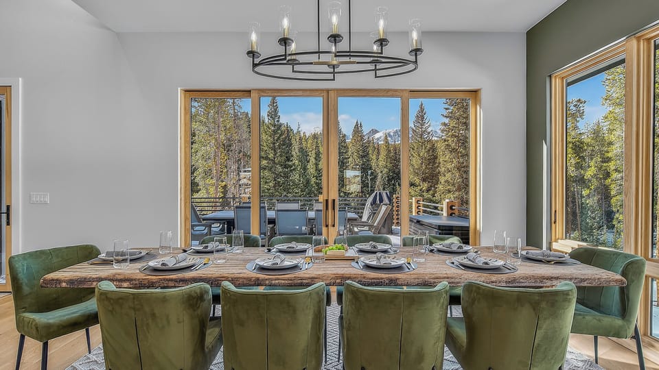 Dining Area, Main Level