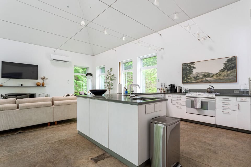 Gorgeous open floor plan with high ceilings
