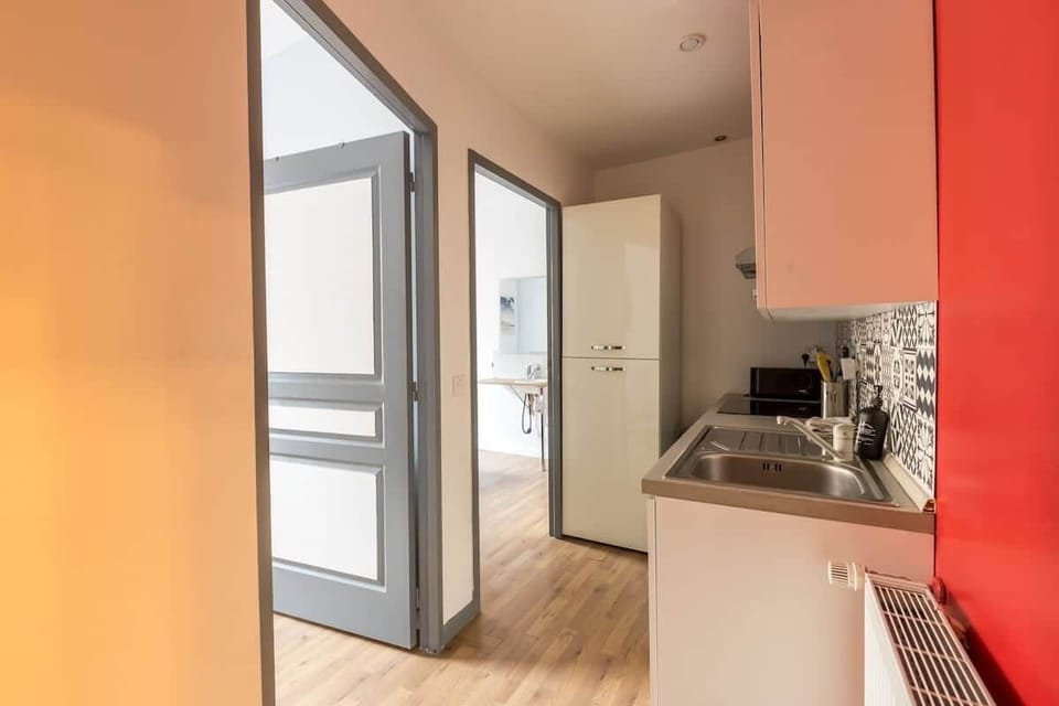 Ground floor kitchen, wheelchair accessible | VillaBarillerie1870 Seasonal Rental Le Mans 24 people