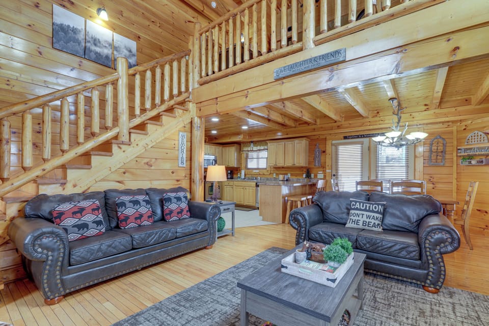 Pigeon Forge Vacation Rental | 3BR | 2BA | 2,400 Sq Ft