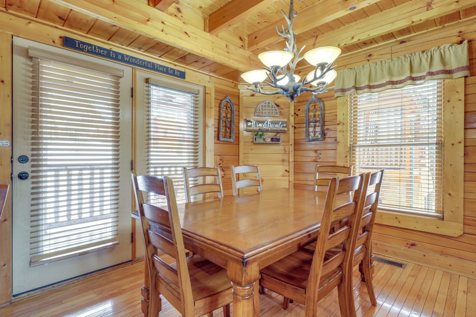 Dining Area | 1st Floor