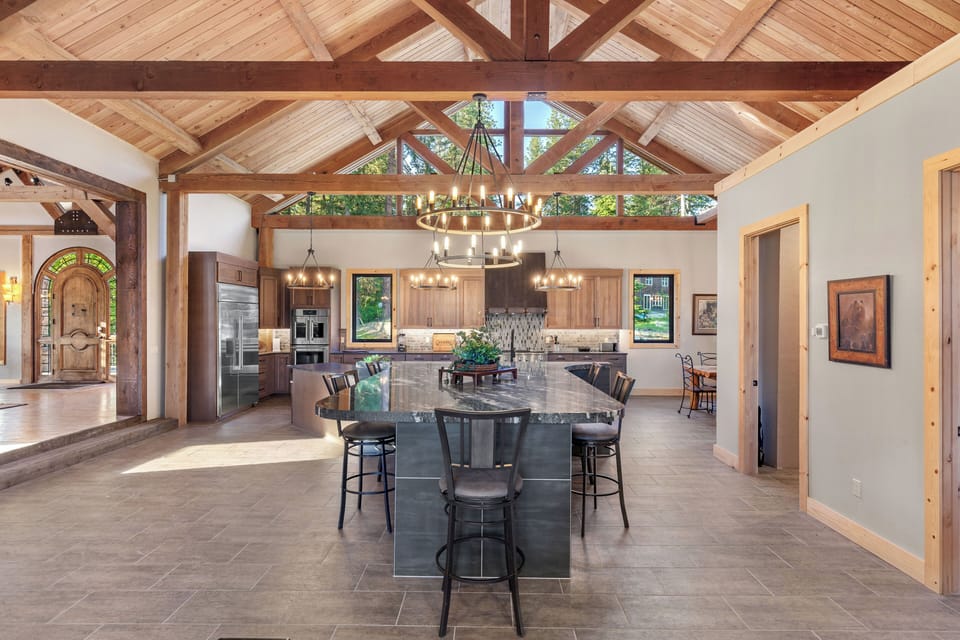 Kitchen Island 