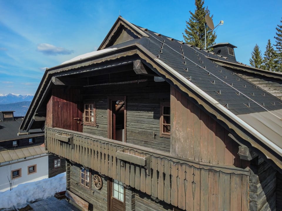 Holiday Home Exterior [winter]