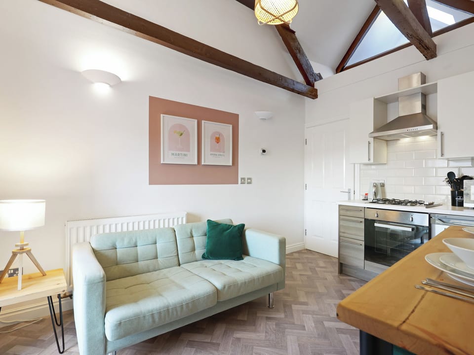 Island Leaf Apartment, Alnwick