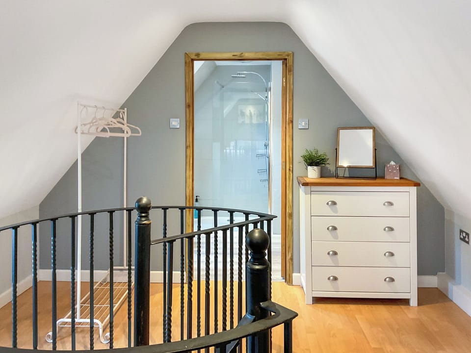 Interior | TY Gardd Lodge - Great House Hideaways, Usk