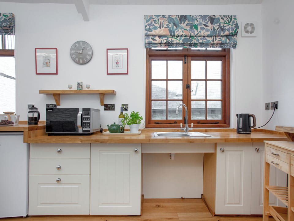 Kitchen | Mill Balcony, Tuckenhay