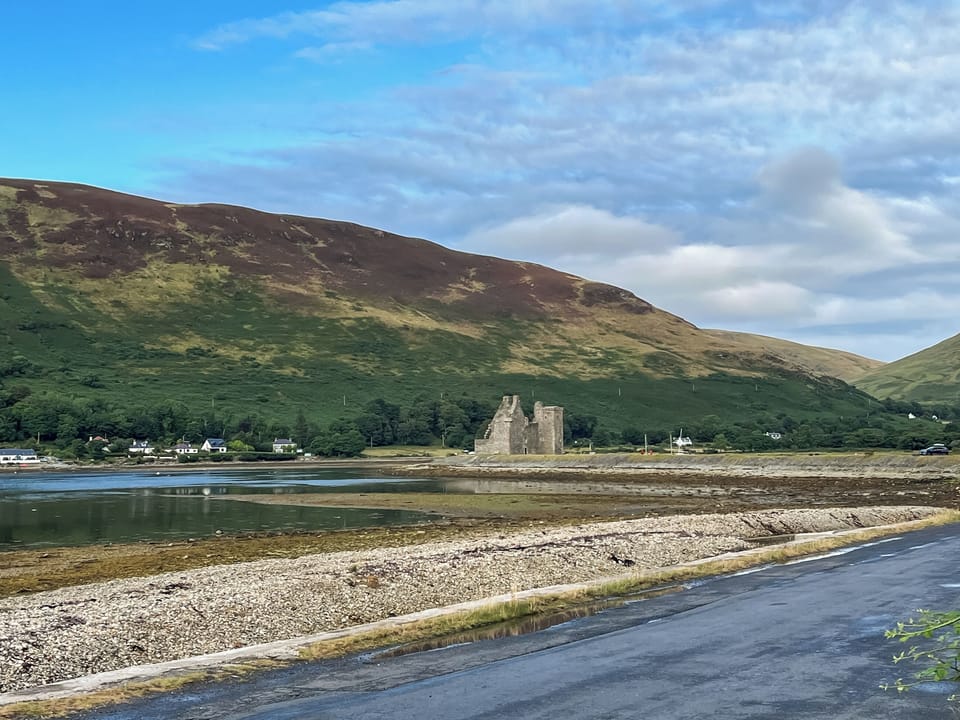 Surrounding area | Back Row Bothy - Apostle Cottages, Lochranza