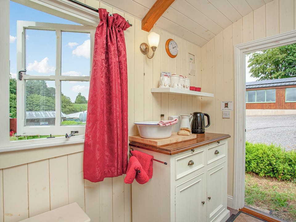 Living area | Shepherd&rsquo;s Hut - East Hill Pride Farm, Harpford, near Sidmouth