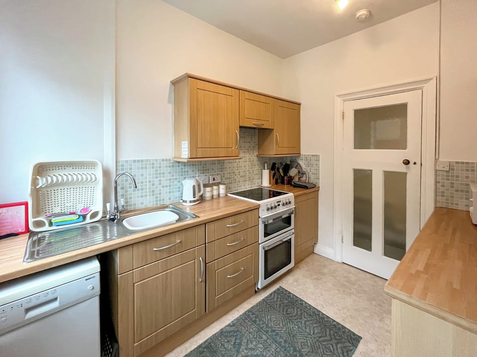 Kitchen | Seawinds - Seawinds Retreats, Colwyn Bay