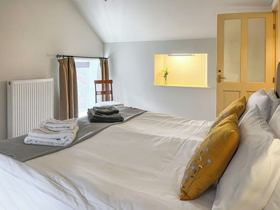 Double bedroom | Castle Court - Sheriff Hutton Castle Holidays, Sheriff Hutton