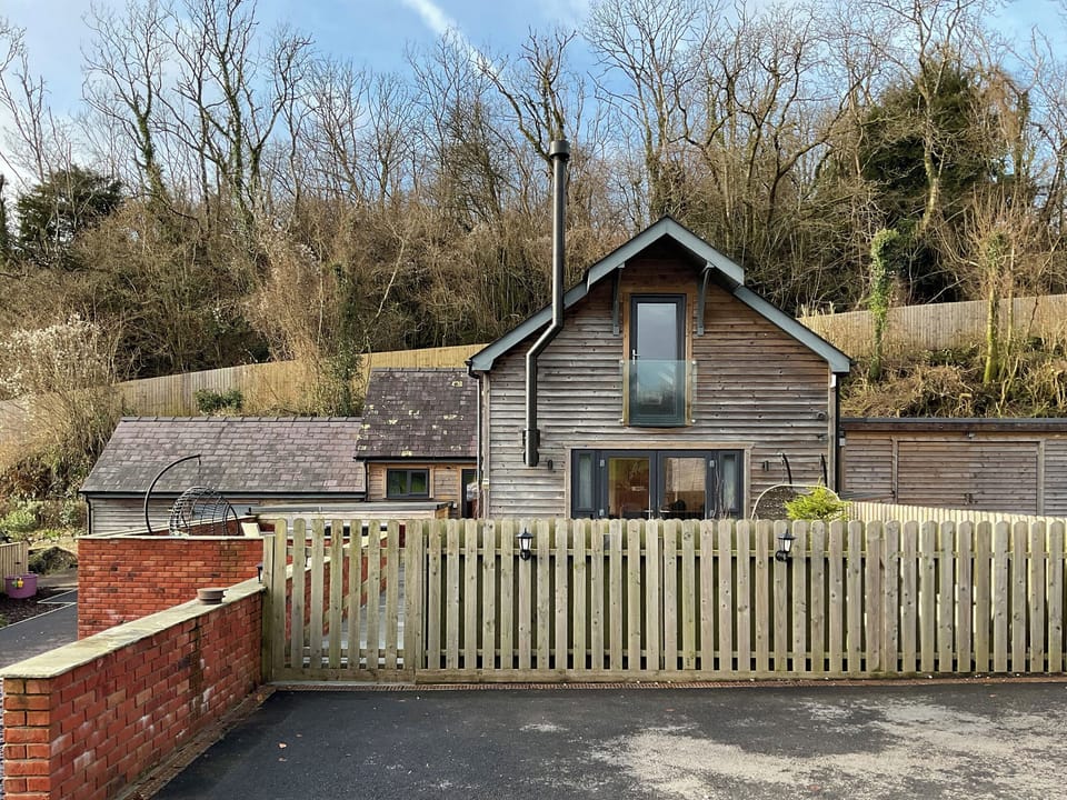Exterior | Carreg Gwenlais Barn - Carreg Gwenlais Escapes, Llandybie Ammanford, near Llandeilo