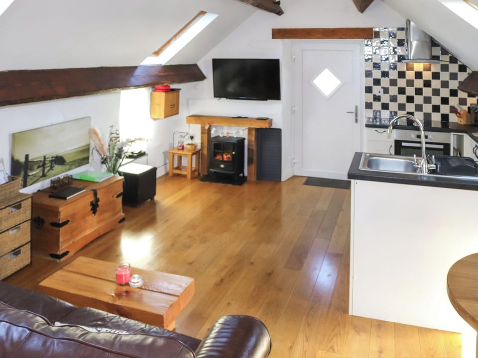 Open plan living space | Ysgubor Hen - Bea&rsquo;s Retreats, Llanfaethlu Nr Church Bay