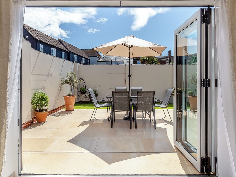 Sitting-out-area | Olive Breeze, Felixstowe