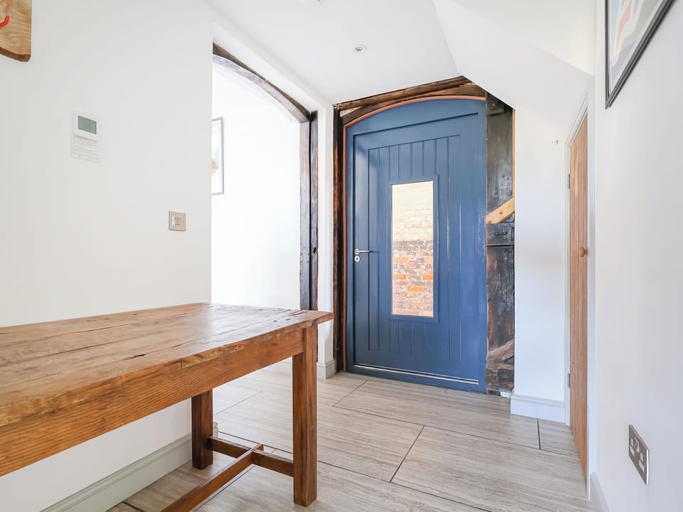 Hallway | The Cart Arms - Woodend Farm Barns, Gloucester