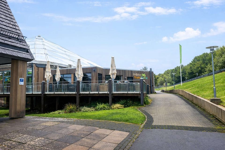 Entrance / Reception