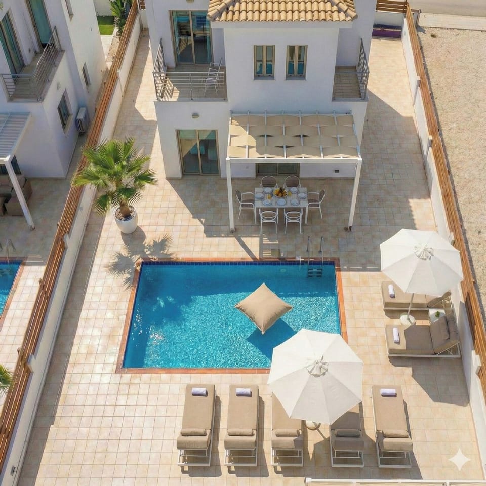 .Villa  pool