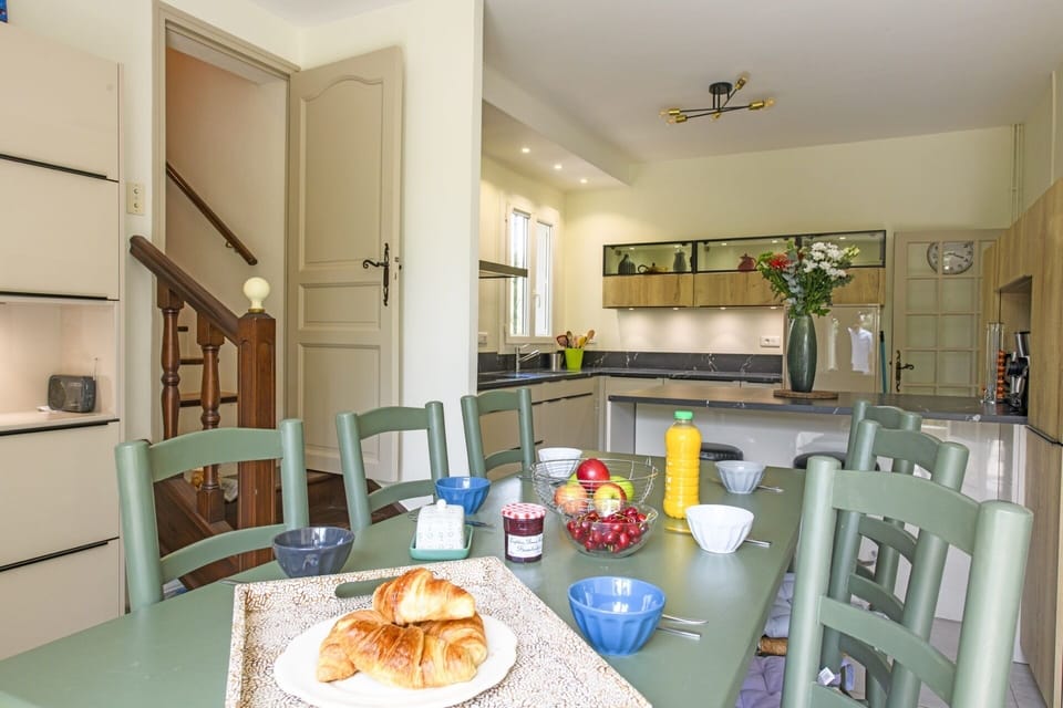 Breakfast atmosphere
