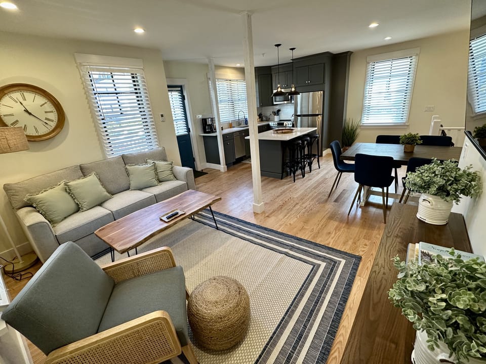 Kitchen, Dining and Seating Area w/ Pullout Sofa Bed