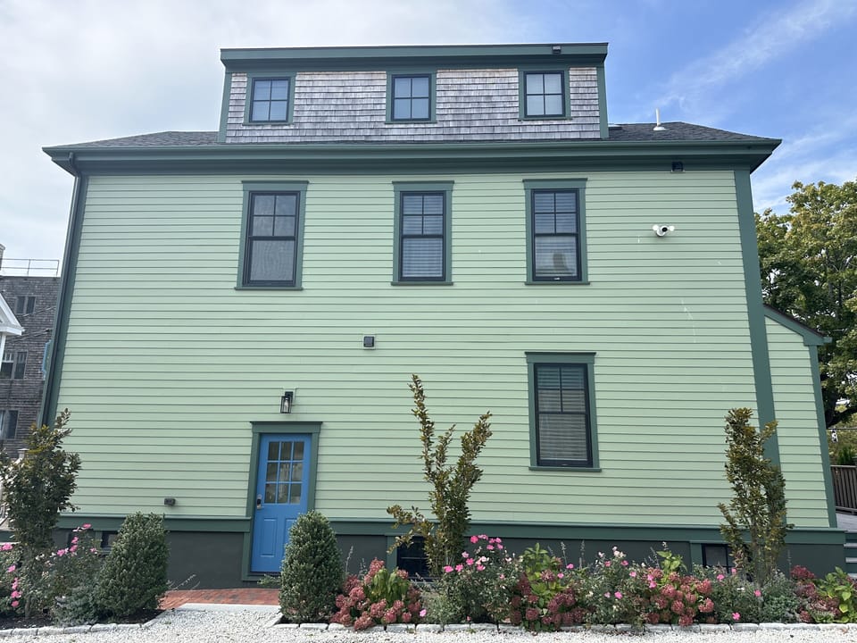 10 Fair St