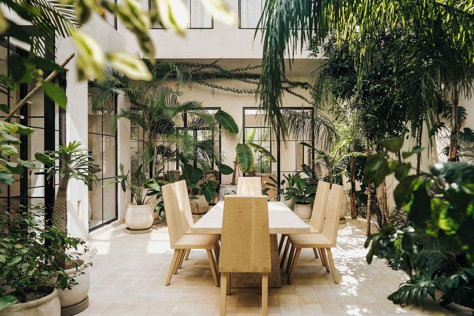 Outdoor dining