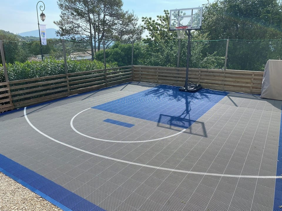Sport court