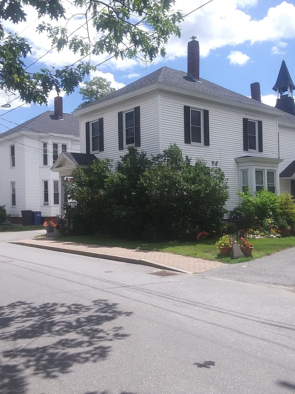 Corner lot, quiet upper level, and with plenty of on parking on the street.