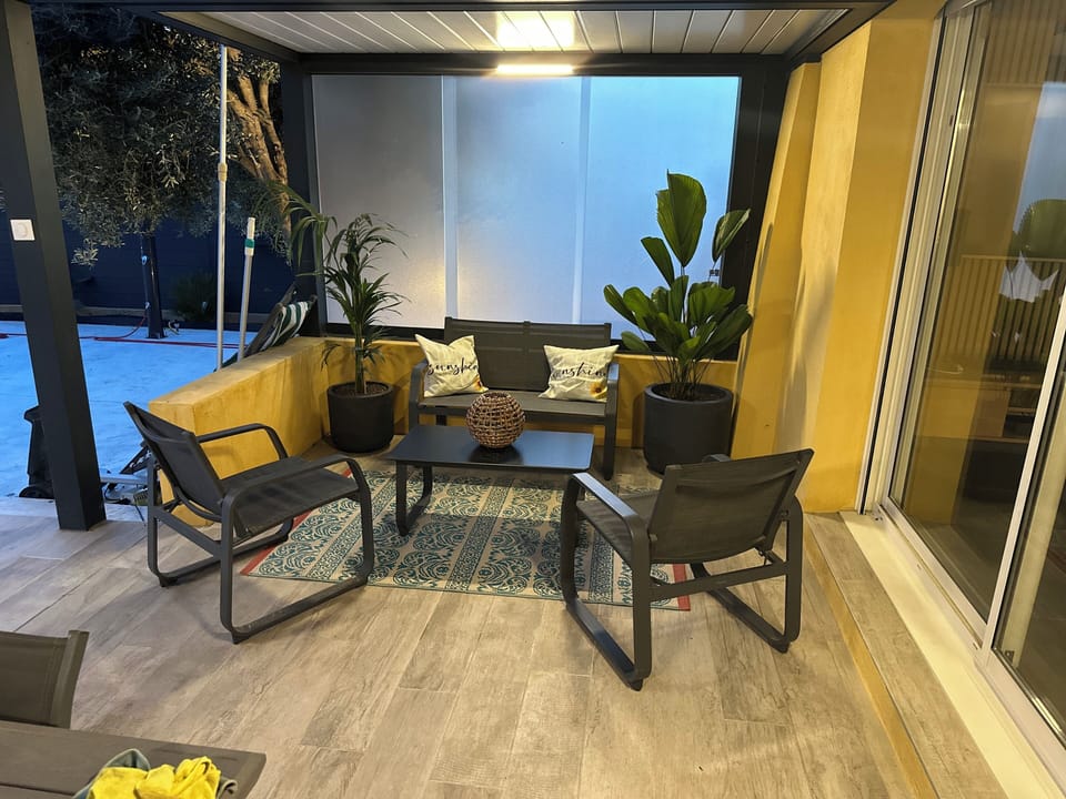 Terrace/patio