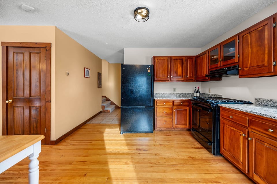 1054 Stowe Hollow-44
