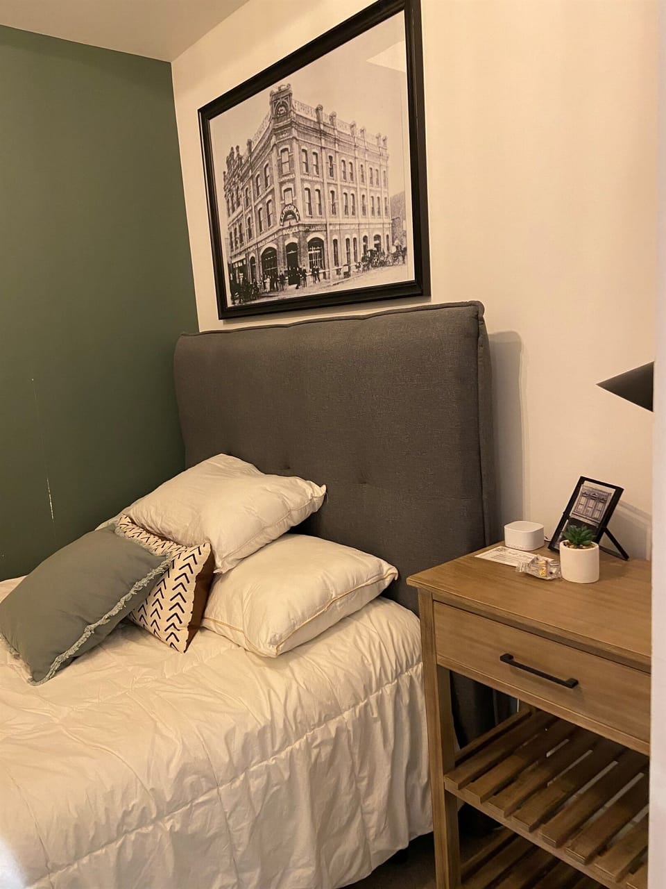 2nd Bedroom