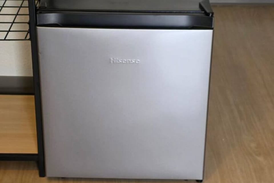 fridge & microwave