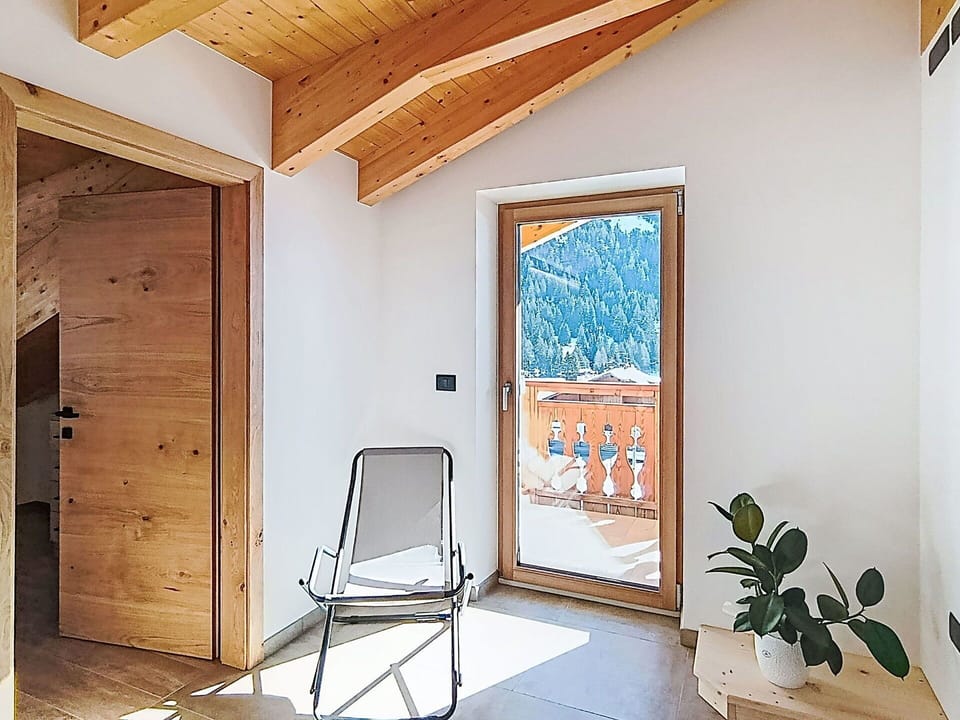 Mountainous Landforms, Mountain, Mountain Range, Hill, Highland, Hill Station, Valley, Ridge, Alps, Porch