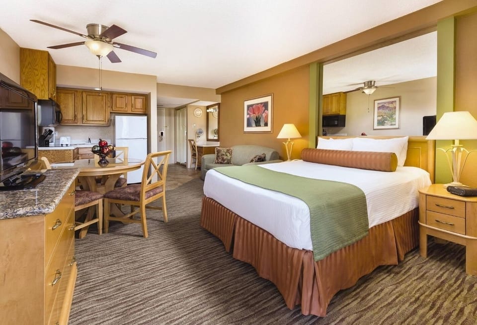 55e4617b-47ca-49a7-92cb-a4f4231069e4_WorldMarkPalmSprings_7.jpg