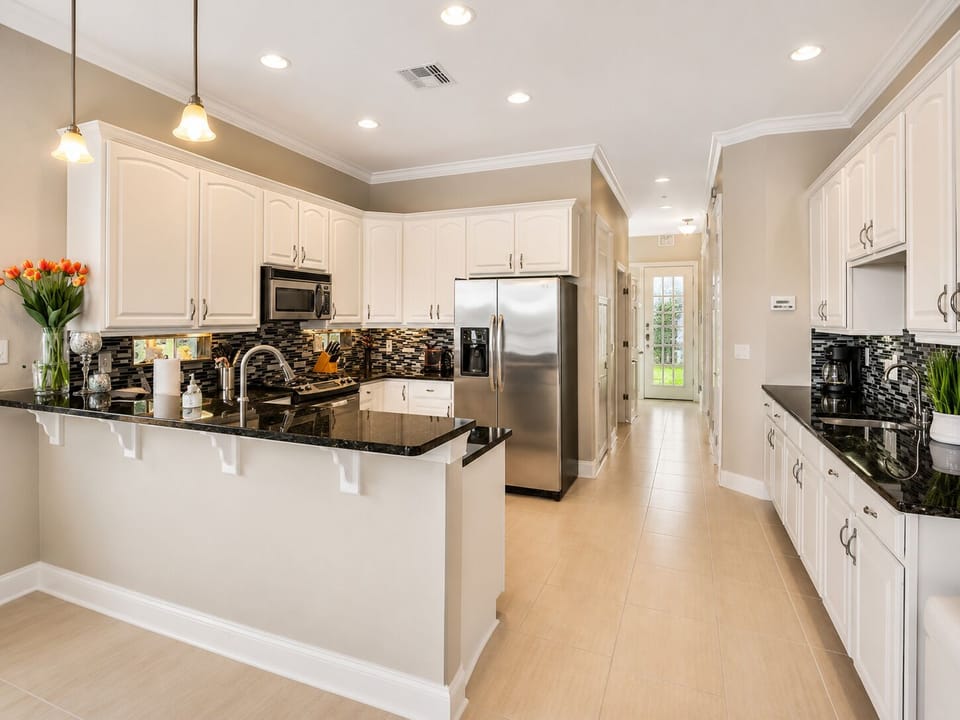 Spacious, chef-inspired kitchen with modern finishes