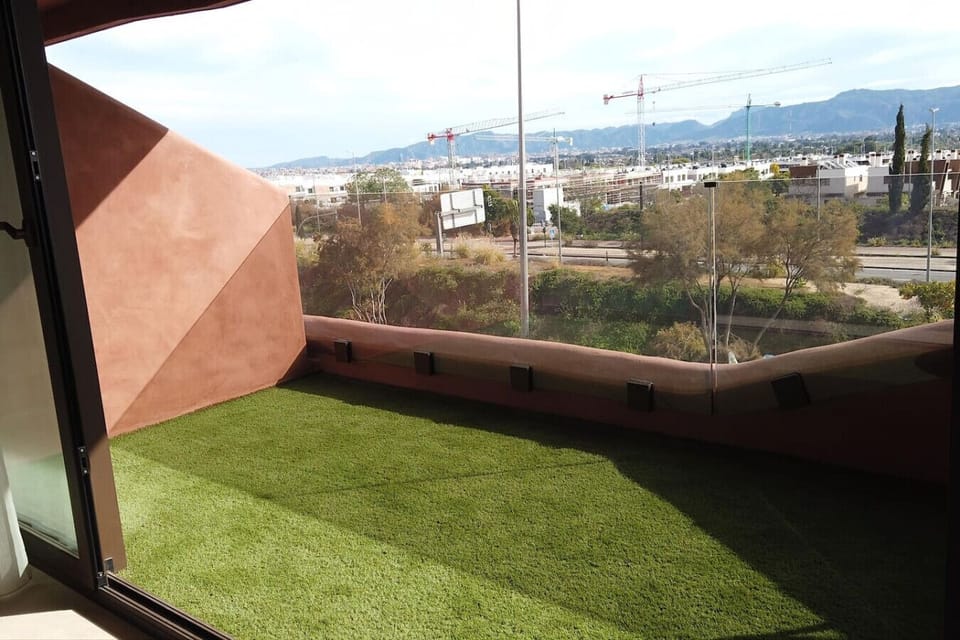 Terrace, Mountain views.