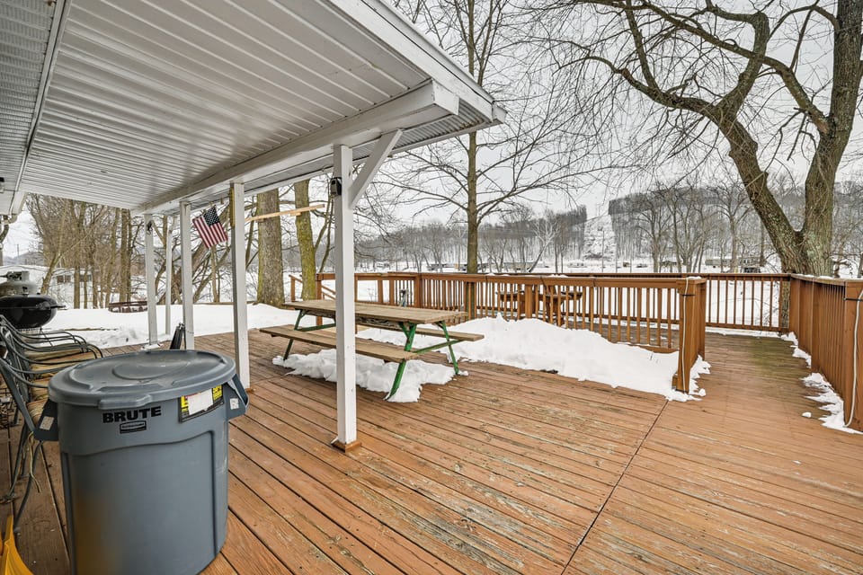 Waterfront Deck