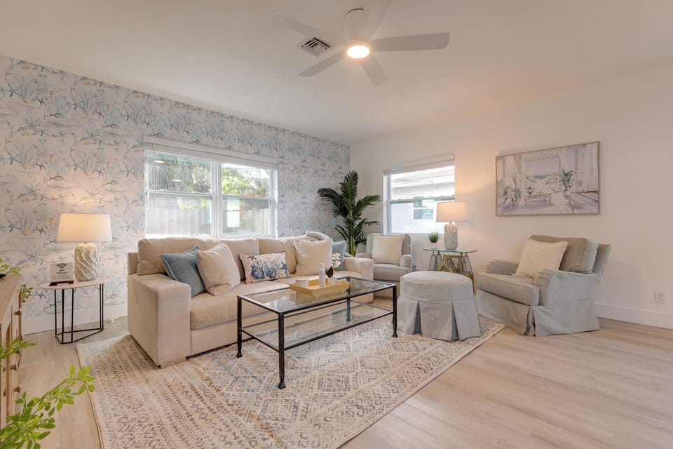 North Palm Beach Vacation Rental | 2BR | 2BA | 1 Step Required | 900 Sq Ft