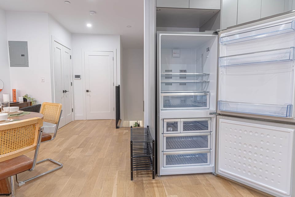 Full-size fridge/freezer with plenty of space—perfect for longer stays