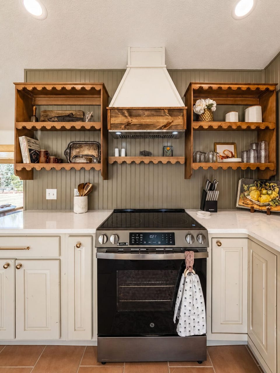 Stay Casper+ Kitchen+ Hood