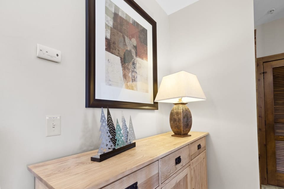 Mountain Decor