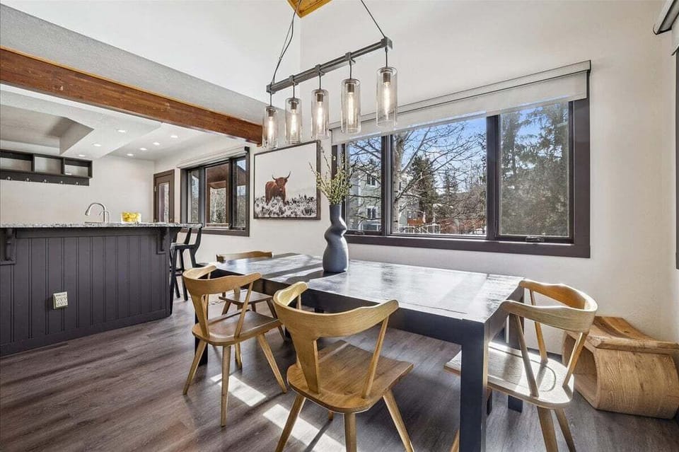 Dining Area - Villa Mount Royal - Frisco Vacation Rental