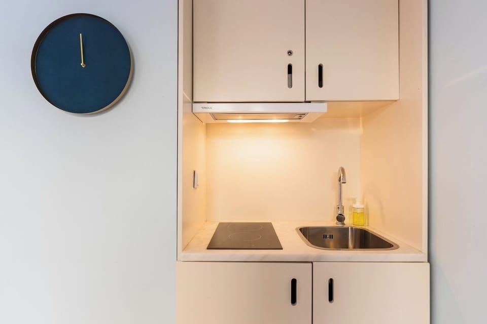 Equipped Kitchenette