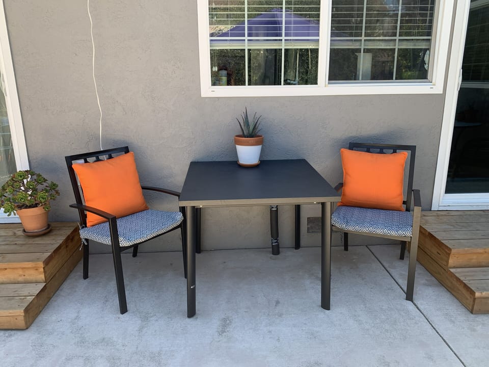 Outdoor dining