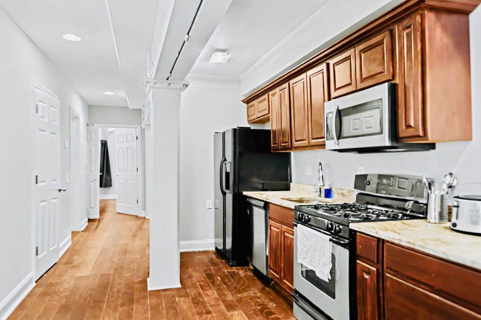 Full Kitchen