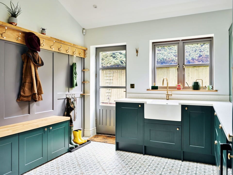 Shrub, Garden, Cottage, Shade, Landscaping, Yard, Backyard, Villa, Farmhouse, Houseplant