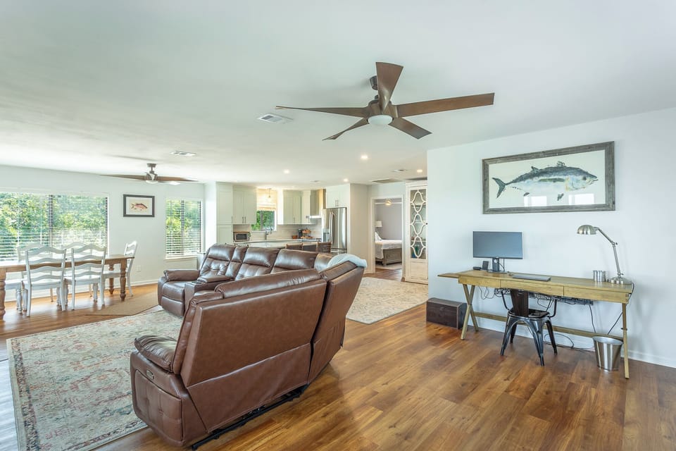 LIving room and desk