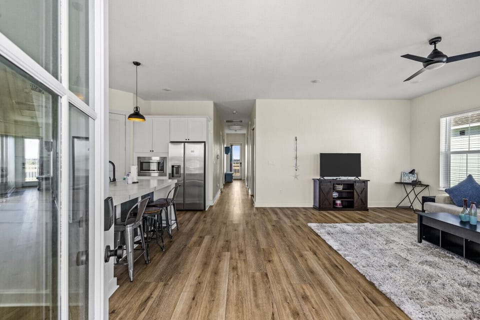 Open living that makes vacation feel effortless