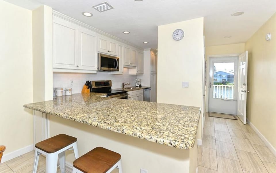 Kitchen Bar