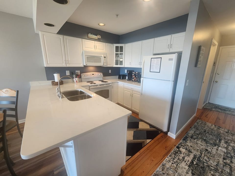 Fully equipped kitchen